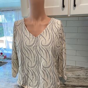 Three quarter length sleeve